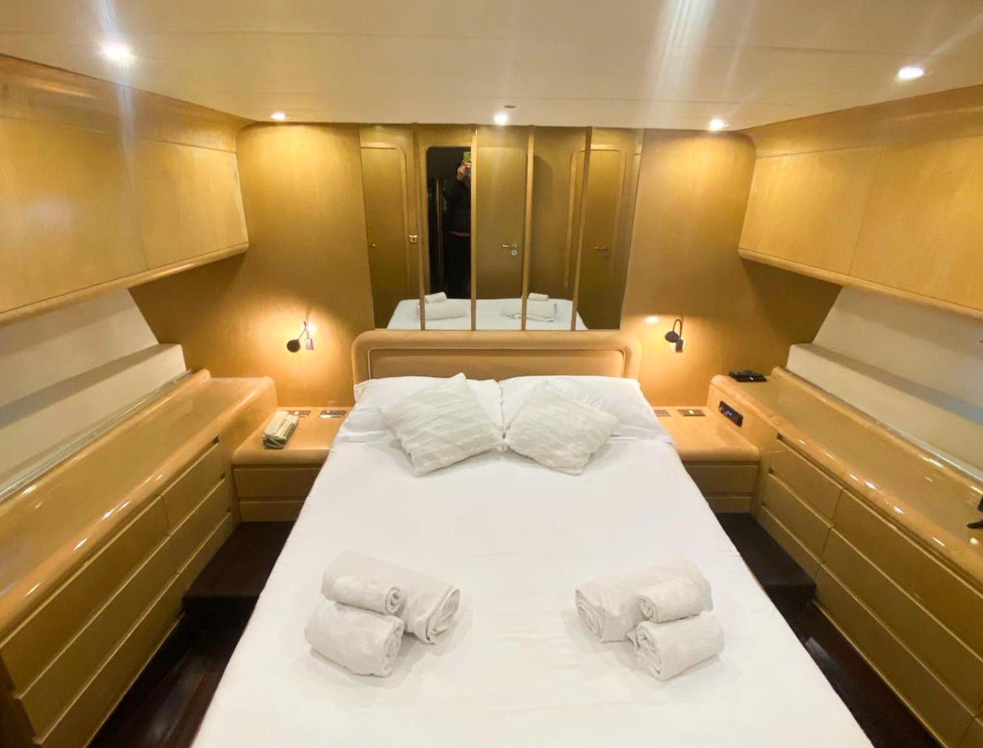 Bb Boat Lady A Hotel Genoa Bagian luar foto